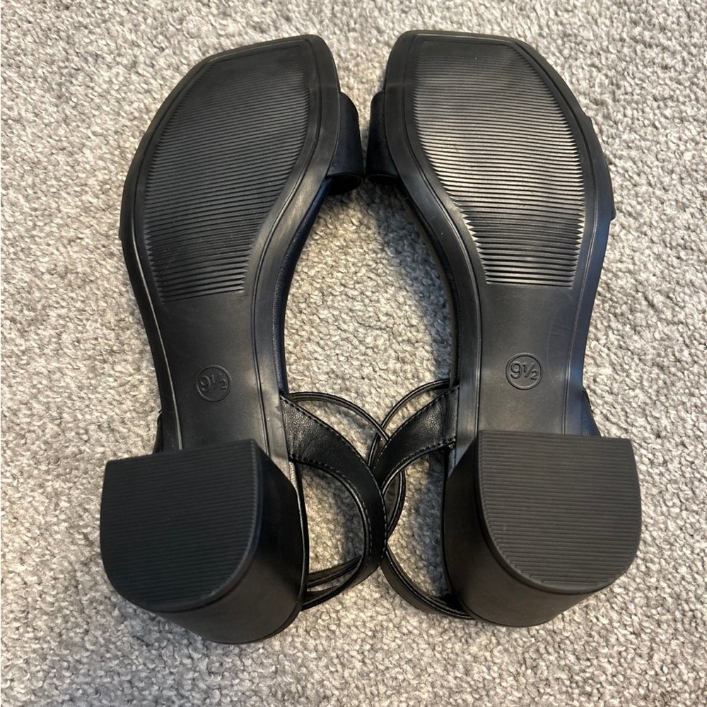 Heels - Picture 6 of 6